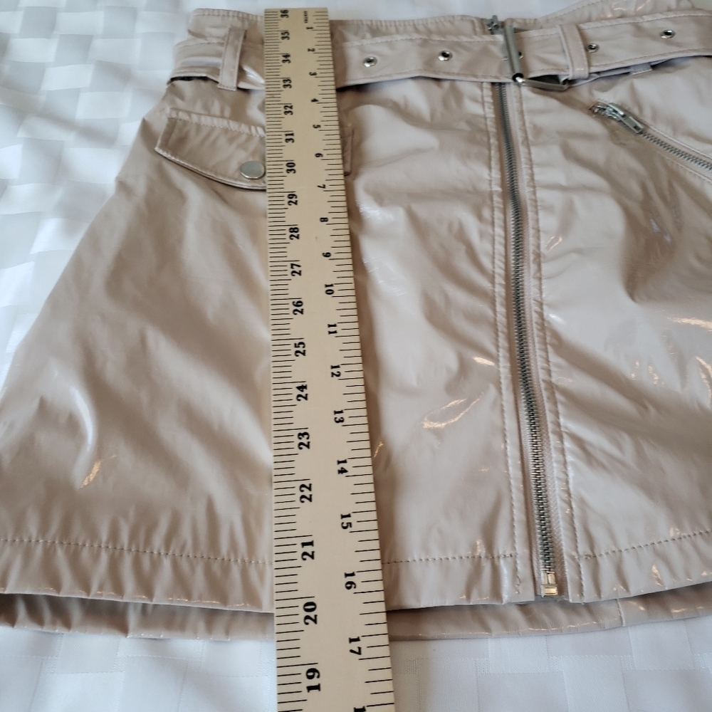 Forever 21 Faux Leather Wide Belt Cream Color Skirt Size M - Picture 6 of 6